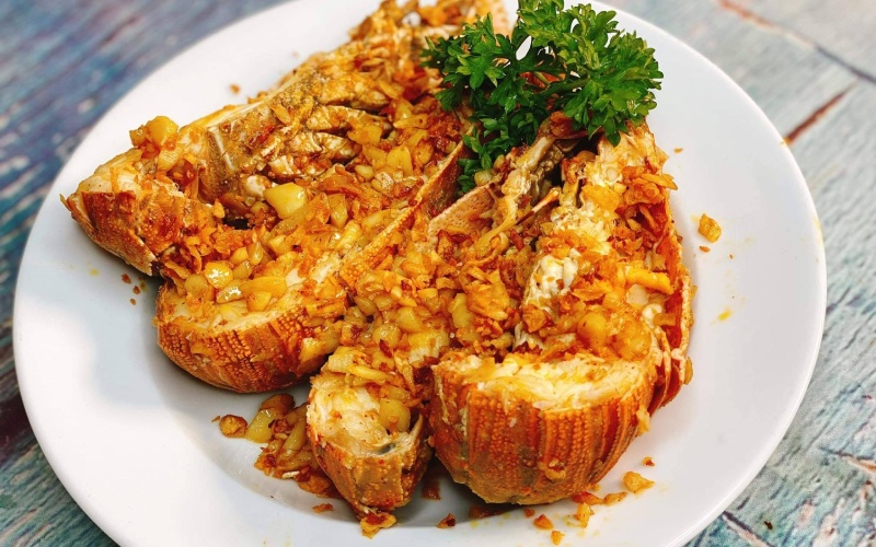 Tôm mũ ni cháy tỏi